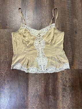 Early 2000’s Banana Republic Tan Silk Cami with Lace Trim